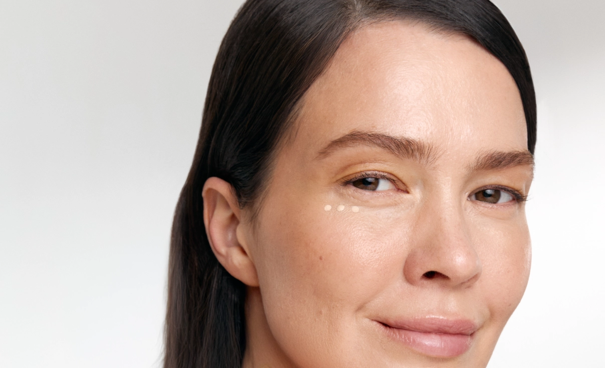 ENDOCARE Radiance Contorno Iluminador cómo aplicar