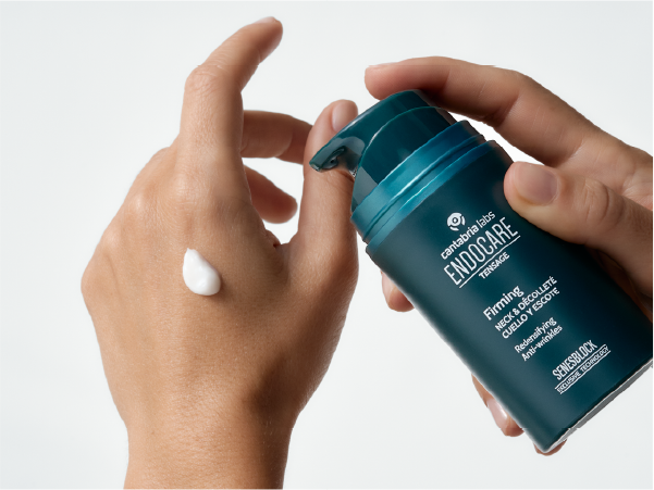 ENDOCARE Tensage Crema Cuello Escote Reafirmante beneficios