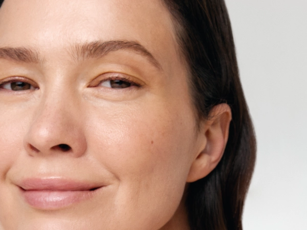 ENDOCARE Radiance Contorno Iluminador beneficios